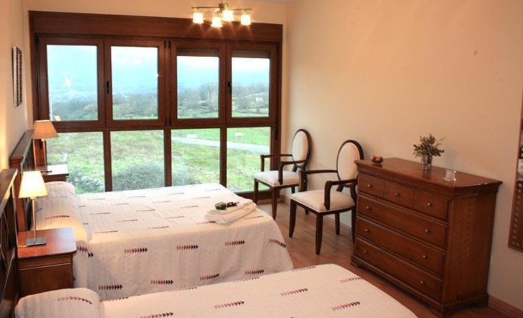 Neila de San Miguel Apartamentos La Covatilla מראה חיצוני תמונה