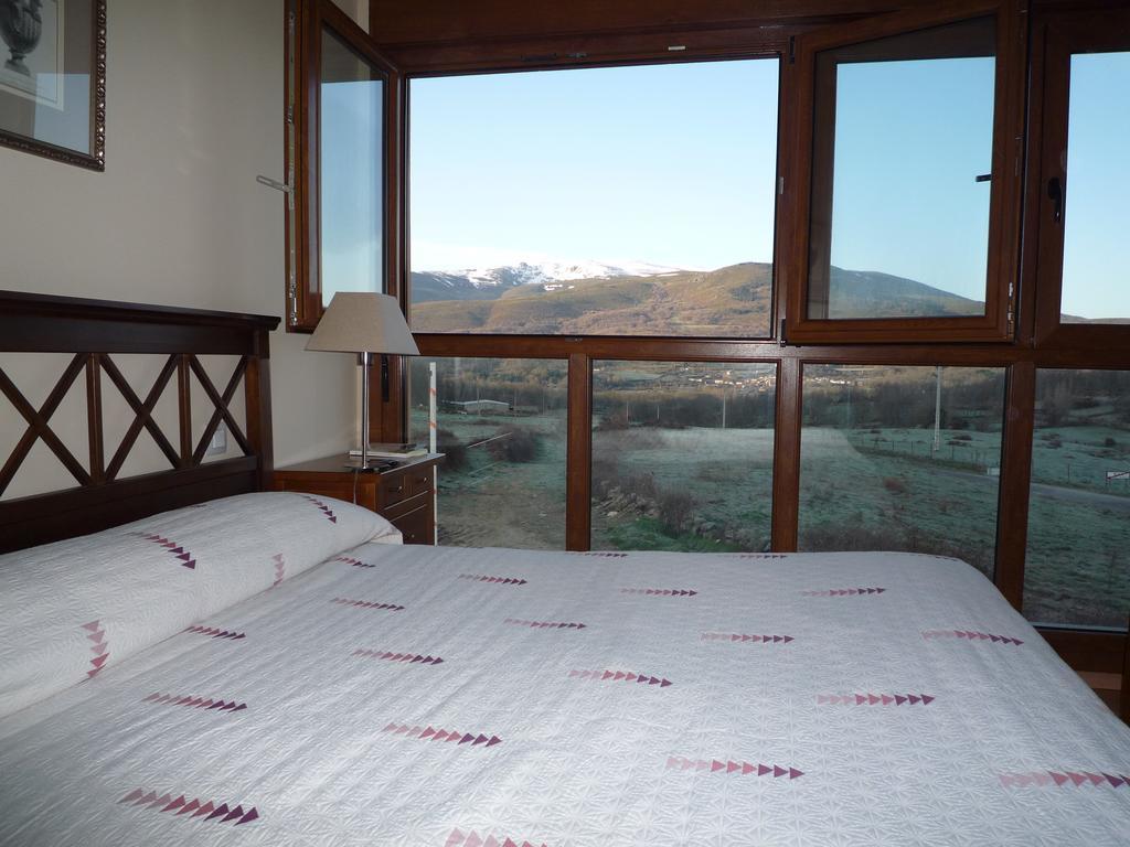 Neila de San Miguel Apartamentos La Covatilla מראה חיצוני תמונה